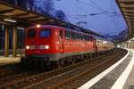 115 114-1 mit TEE-Rheingold nach Regensburg, in Wuppertal Hbf, am 30.11.2019.