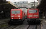 Railion 185 245-8 und 111 157-4 am 16.10.2012 in Wuppertal Hbf