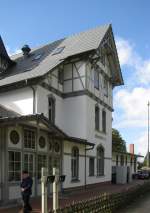 Anllich des 115 jhrigen Bestehens der Eisenbahnstrecke Schwerin-Gadebusch wurde der dortige Bahnhof nach aufwendiger Resoration wieder erffnet.