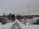 Blick auf einen Bahnübergang an der Rübelandbahn in Hüttenrode.