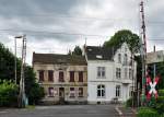 Altes Haus an einem alten Bahnbergang in Bonn-Beuel - 18.07.2012