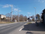 Bahnübergang am Bahnhof Sachsenhausen(bei Oranienburg)am 26.März 2016.