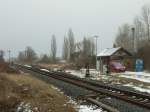 Schrankenwrterhuschen am westlichen Ausgang des Haltepunktes Dessau-Alten.