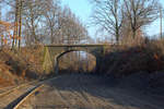 Eine Wegebrücke über die Anschlußbahn zum Steinbruch Oberottendorf.14.01.2018 11:13 Uhr.