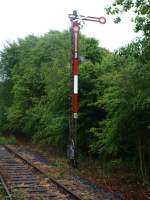 Dieses Formsignal soll bald wieder in Betrieb gehen wenn die Strecke zwischen Walheim und dem belgischen Raeren erffnet wird.