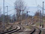 Auch nach den letzten Bauarbeiten wurden die Formsignale in Lancken durch Lichtsignale nicht abgelöst,wie die beiden Ausfahrsignale Richtung Sagard am 05.April 2015.