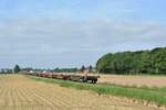 265 030-7 schiebt den M62584 langsam über das Anschlussgleis zur Ayrshire-Kaserne nach Mönchengladbach Holt.