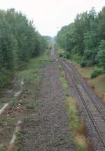Geheimnisvolle Gleise im Wald beim ehemaligen Bahnhof Knappenrode Süd am 04.08.2014: rechts das Gleis der Strecke Knappenrode–Bautzen, das zwischen Knappenrode und Caminau noch dem