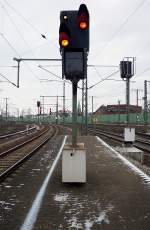 Signalwiederholer auf Gleis 12, in Lehrte, am 30.11.10.