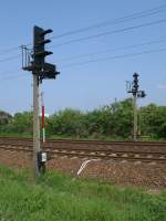 Lichtsignale am Abzweig Stralsund Rgendamm,am 21.Mai 2011,fr die Zge aus Richtung Greifswald.