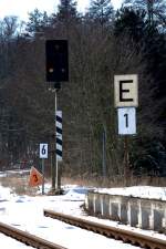 Am Haltepunkt Bad Schmiedeberg Sd trifft der Triebfahrzeugfhrer  auf diesen  Schilderwald.