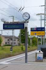  Hier kein Zugverkehr  ist auf der Anzeigetafel des Bahnhofs Pasewalk zu lesen. - 20.05.2015
