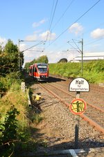 RB 20 in Kohlscheid, der aus Herzogenrath kommend zusehen ist.
Wenn man schon was verbietet dann gleich mehreres ;-D!
31.7.2016