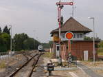 Stellwerk und Formsignale in Soltau, im Hintergrund ein 648er ; 30.08.2017  