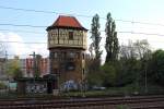 Stellwerke im Wandel der Zeit.
Das mit einem Wasserturm kombinierte Stellwerk Moabit Westturm am 26.04.2014 in Berlin Beusselstraße.