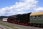 Nachdem der grte Teil der Fahrgste im Bahnhof Wernigerode den Sonderzug aus Zwickau zum Besuch des hier am 09.06.2012 stattfindenden Bahnhofsfestes verlassen hat, dampft 01 0509 ihrem heutigen Endziel, Bad Harzburg, entgegen.