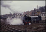 01118 wurde am 29.3.1991 im Bahnhof Meinigen offiziell wieder in Betrieb genommen. Sie fährt hier aus dem AW kommend in den Bahnhof ein, um wenig später einen Sonderzug zu bespannen, der eigens aus diesem Anlass aus Frankfurt am Main nach Meiningen kam.