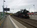 Am 10.05.2014 kam 03 1010 mit ihrem SDZ 79791 aus Schwerin nach Wittenberge.
