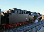 Ausfahrt 03 2155-4 mit einem Sonderzug aus Berlin in Richtung Wernigerode am 03. Dezember 2016 aus dem Bahnhof Halberstadt.