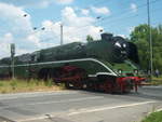 Am 4.6.2011 konnte ich die damals Schnellste Betriebsfäigste Dampflok der Welt 18 201 damals noch im bestitz von Dampflok Plus bei den 35. Bahnweltage in Darmsatdt Kranichstein Fotografieren 