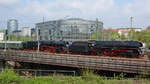 01 1533-7 und 23 1097 mit einem Sonderzug im April 2014 in Dresden.