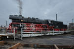 Die Dampflokomotive 35 1097-1 Anfang April 2017 auf der Drehscheibe des Eisenbahnmuseums in Dresden.