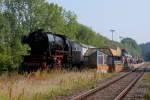 23 042 am 03.09.2011 mit dem Sonderzug der Historischen Eisenbahn Frankfurt, kurz vor einer Scheinanfahrt im Bf.