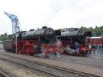 23 076 + 071, 1956 bei Arnold Jung Lokomotivfabrik gebaut / in Beekbergen am 6.9.2014 beim großen Eisenbahn-Spektakel  „Terug naar Toen - Zurück nach Damals“ der Museumseisenbahn