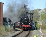 38 2267 am 18.4.10 bei der Ausfahrt aus Bochum Dahlhausen