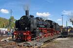 38 2267 auf der Drehscheibe im Eisenbahnmuseum Bochum-Dahlhausen (30.04.2023)