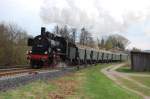 38 3101 mit Reisezug bei der Ausfahrt aus Trabitz am 16.04.2011