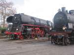 01519 und 381199 im Sddeutsche Eisenbahnmuseum Heilbronn beim Dreiknigsdampf