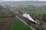 38 1301 und 01 1533 mit dem Sonderzug vom Dampfloktreffen in Dresden auf dem Rückweg nach Österreich bei Nabburg, 14.04.2014
