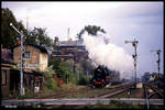 411231 fährt mit dem N 7418 nach Magdeburg am 19.10.1991 um 13.38 Uhr in Genthin ab. - Viva Magistrale!