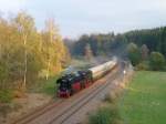 41 1144-9 fährt mit dem Elstertal-Express am 23.10.11 durch Pirk. 

