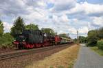 Museuemseisenbahn Hanau 50 3552 mit Tender vorraus und dahinter V60 447 am 29.07.18 bei Maintal Ost 