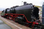 50 380 des DLW Meiningen abfahrbereit vor einem Sonderzug der Nostalgiereisen Bebra e.V. am 07.10.2017 im Bahnhof Meiningen.