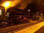 50 3616-5 Steht am Haltepunkt Schwarzenberg mit ihrem Sonderzug nach Schlettau 12.12.2009