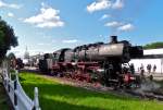 Die Dampflok 50 2740 in Riegel DB nach der letzten Sonderfahrt . Die Lok ist einmalig hier, sie ist nur ausgeliehen, da der Rebenbummler mit Kesselschaden in Reparatur ist.