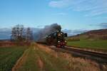 Historische Eisenbahn Frankfurt 52 4867 mit Sonderzug am 02.01.22 bei Glauburg 