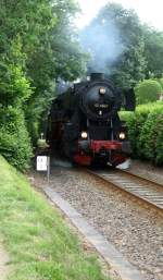 Die BR 52-4867 der Historischen Eisenbahn Frankfurt eV zieht am 01.06.2009 einen Sonderzug nach Bf.