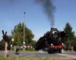 Kurz danach verlsst 52 8047 wieder den Haltepunkt Altzella und macht sich auf den Weg durch den Zellwald. 19.09.09