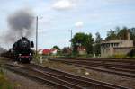 52 1360 mit Gterzug am 12.09.2010 bei der Ausfahrt aus Profen