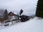 52 8079-7 und 246 001-2 machte am 18.12.11 die Sonderfahrt. Von Berlin nach Annaberg-Buchholz, hier in Sehma. 

