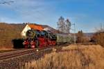 52 7569 mit einem Sonderzug aus Horb a/N nach Konstanz bei Wurmlingen.Bild vom 21.12.2014