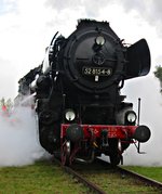 Am 08.10.2016 war 52 8154-8 für die Führerstandsmitfahrten im Eisenbahnmuseum Weimar zuständig.