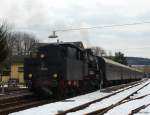 58 311 mit DPE 88928 (Schlettau-Schwarzenberg)im Bahnhof Schlettau am 14.03.2009