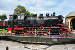 Anlässlich des Sommerfestes des Modell- und Eisenbahnvereins Selb-Rehau wird die museal erhaltene 64 019 auf der 16m-Drehscheibe des ehemaligen Bw Selb präsentiert.