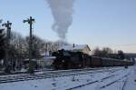 Die Rckfahrt 65 1049 nach Chemnitz am 20.12.09 fhrte ber BSg mit kurzem Zwischenstop im Bahnhof Schlettau. Wegen der klirrenten Klte wurde, um den Fahrplan einzuhalten, der Halt etwas gekrtzt. Nach ergnzen der Wasservorte durch der rtlichen Feuerwehr ging es dann weiter ber Schwazenberg und Aue nach Chemnitz.