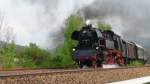 Baureihe 65 1049-9 auf der Heimfahrt vom Heizhausfest in Lbau. Hier verlie die Lok den Bahnhof Lbau am spten Nachmittag des 09.05.2010.